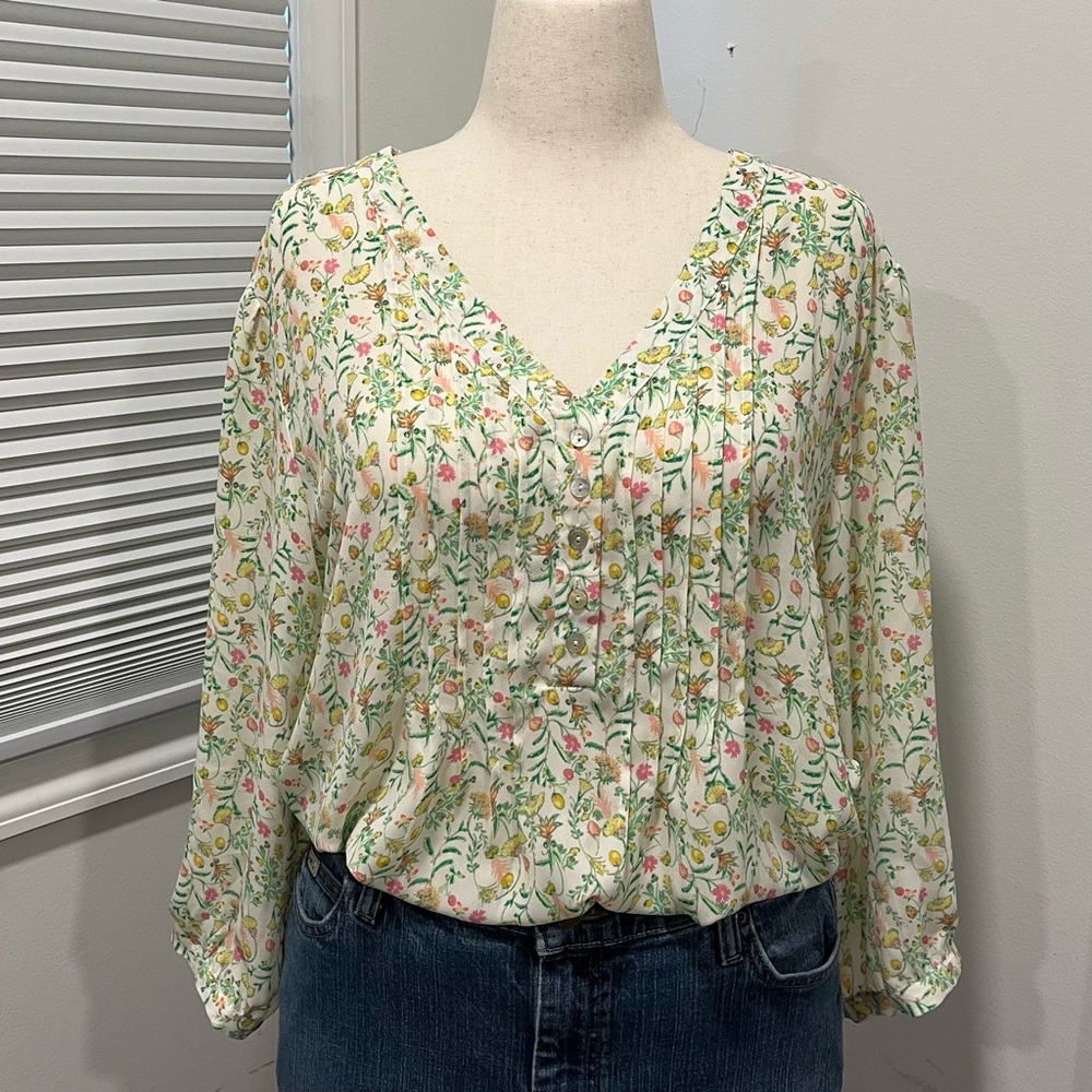 Rose & Olive Lightweight Romantic V-Neck Blouse, Women’s Size 2X